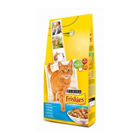 FRISKIES Lazaccal és hozzáadott zöldségekkel száraz macskaeledel 1,7kg