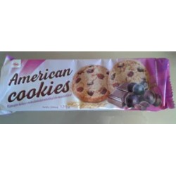 CBA American Cookies ropogós keksz csokoládédarabokkal és mazsolával 135g